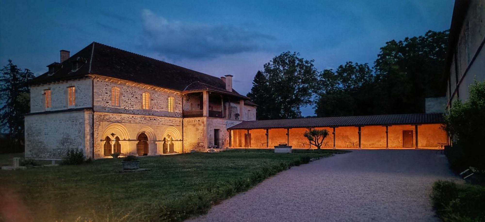Abbaye Saint Gilbert Bed & Breakfast Exterior photo